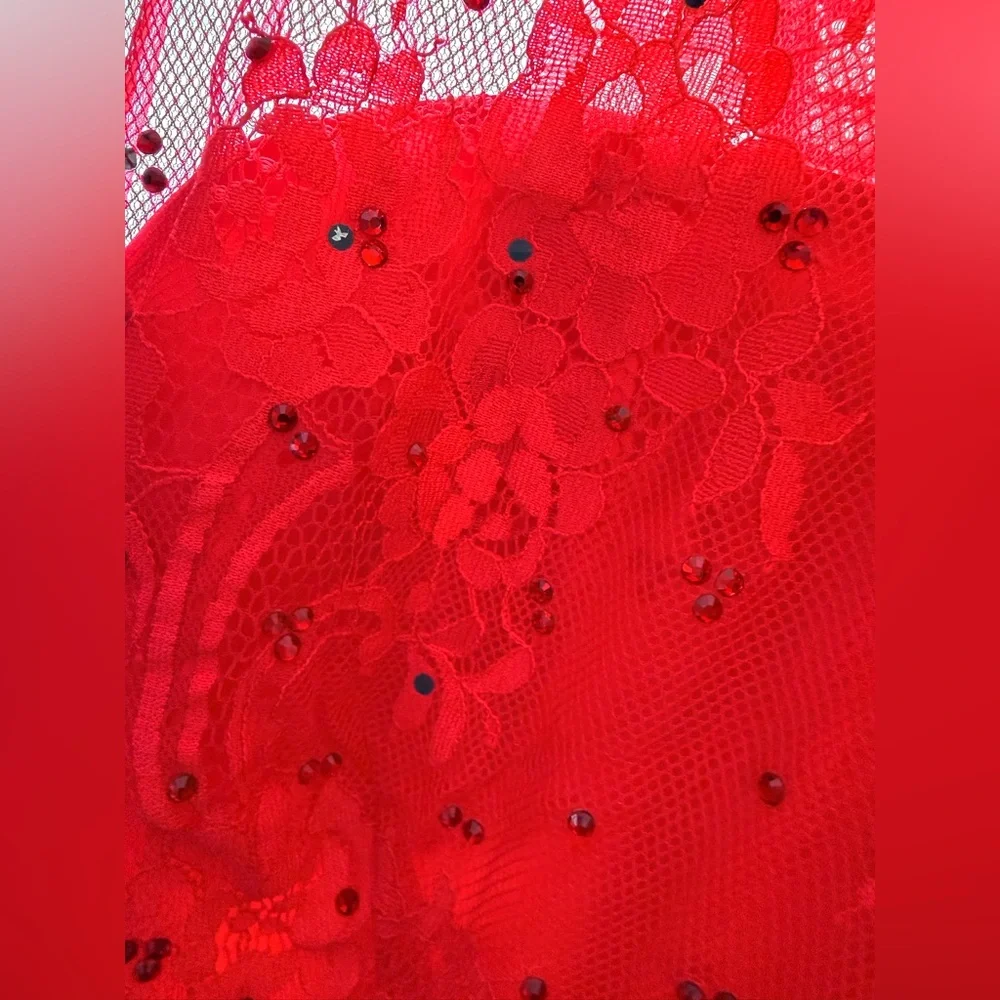 Sherri Hill Scarlet Long Sleeve Gown - Picture 4 of 6